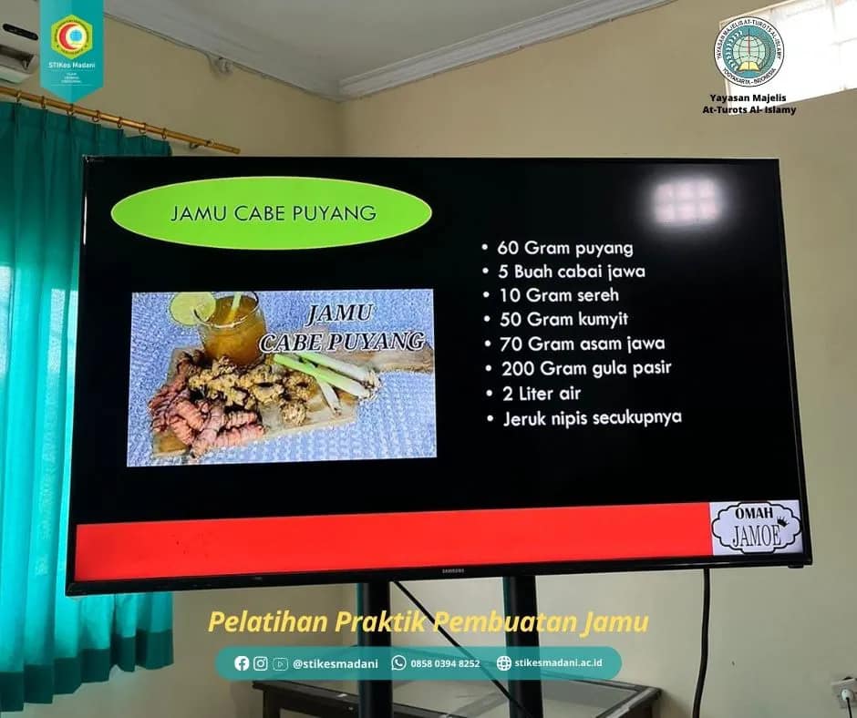 Pelatihan Program Kreativitas Mahasiswa Program Studi D-3 Farmasi dan Pelatihan Praktik Pembuatan Jamu